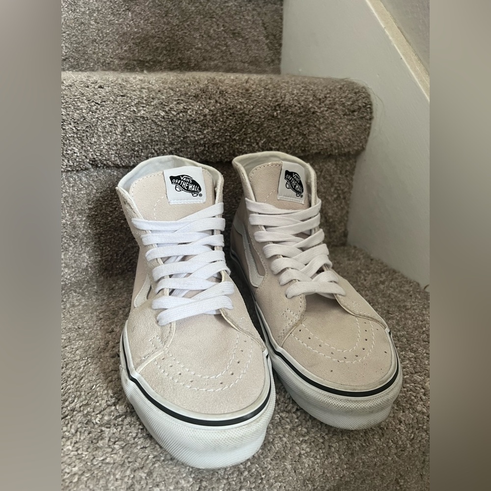 Sk8-Hi Tapered Shoe

Size: 7.5 Women
Color: Suede/Canvas Lilac Ash